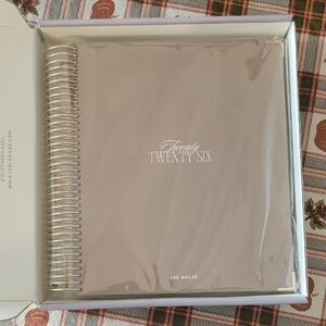 The Dailee Weekly Planner Latte